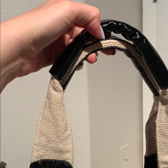 Black and cream handbag - Picture 4 of 8